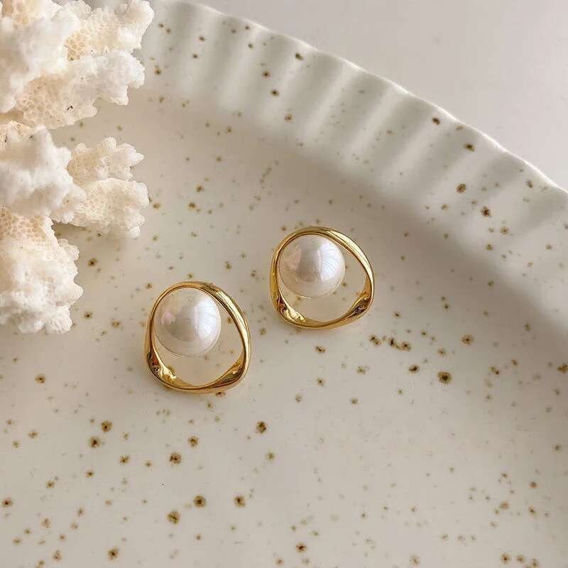 Imitation Pearl Earring for Women Gold Color Round Stud Earrings Korean Delicate Irregular Design Unusual 2024 Fashion Jewelry