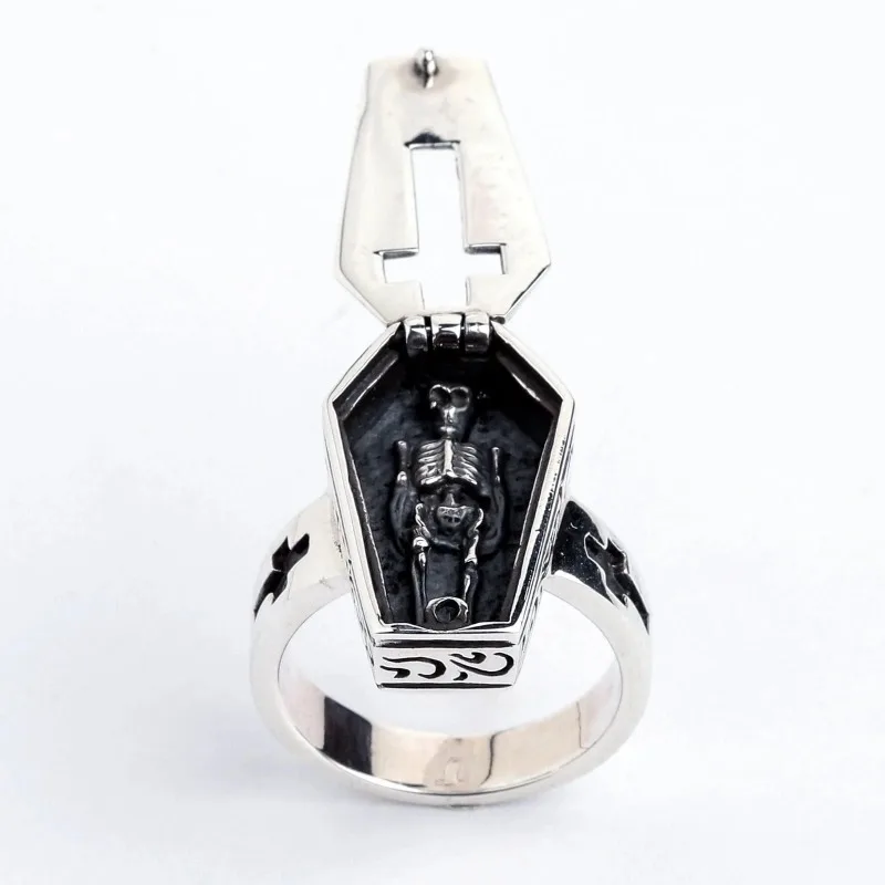 2023 New Halloween Retro Punk Flip Pattern Skull Coffin Neutral Simple Ring Creative Jewelry Party Gift