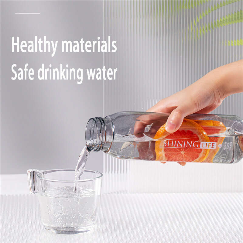Custom 570ml Large capacity water for men and women student movement Portable plastic Simple summer ins casual cup