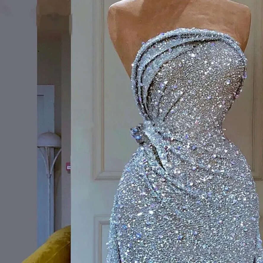 Cheap Sequins Lace Evening Dresses Wear Strapless Sleeveless Crystal Beads Mermaid Ruched Party Dress Sequined Formal Prom Gowns