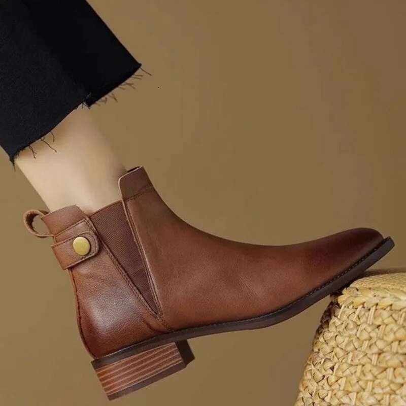 English Style Short Boots for Women 2025 New Thick Heeled Soft Leather Chelsea Boots Spring Autumn Ankle Boot French Office Shoe