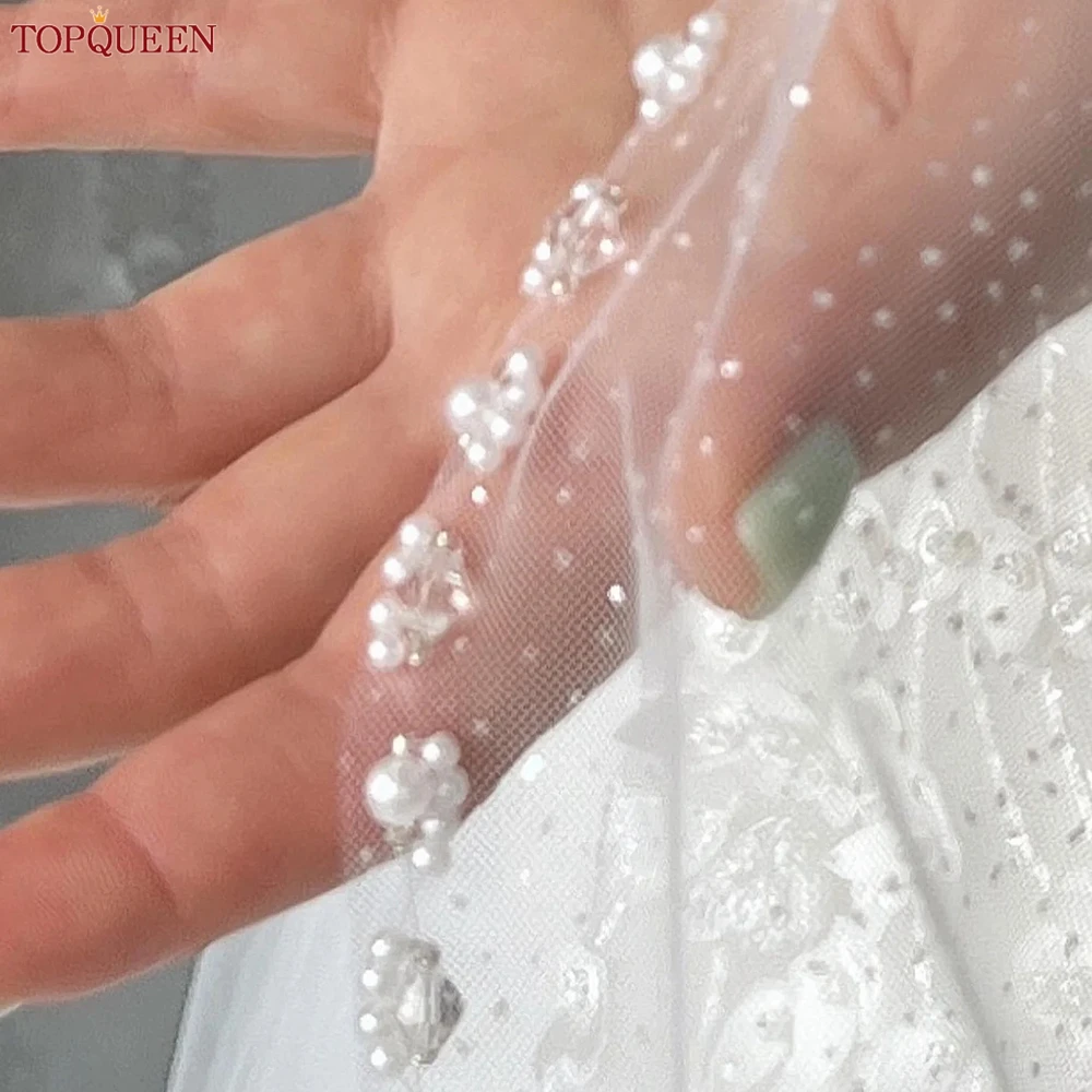 TOPQUEEN V179 Sparkling Wedding Veils for Bride Pearls Bridal Veil with Crystals Edge 1 Tier Chapel Veil with Comb Champagne