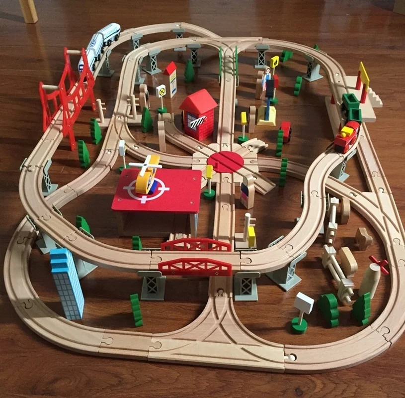 High Speed Railway 130p Wooden Wooden Track Car Harmony Electric Small Train Set Children's Wooden Track Electric Train Toy