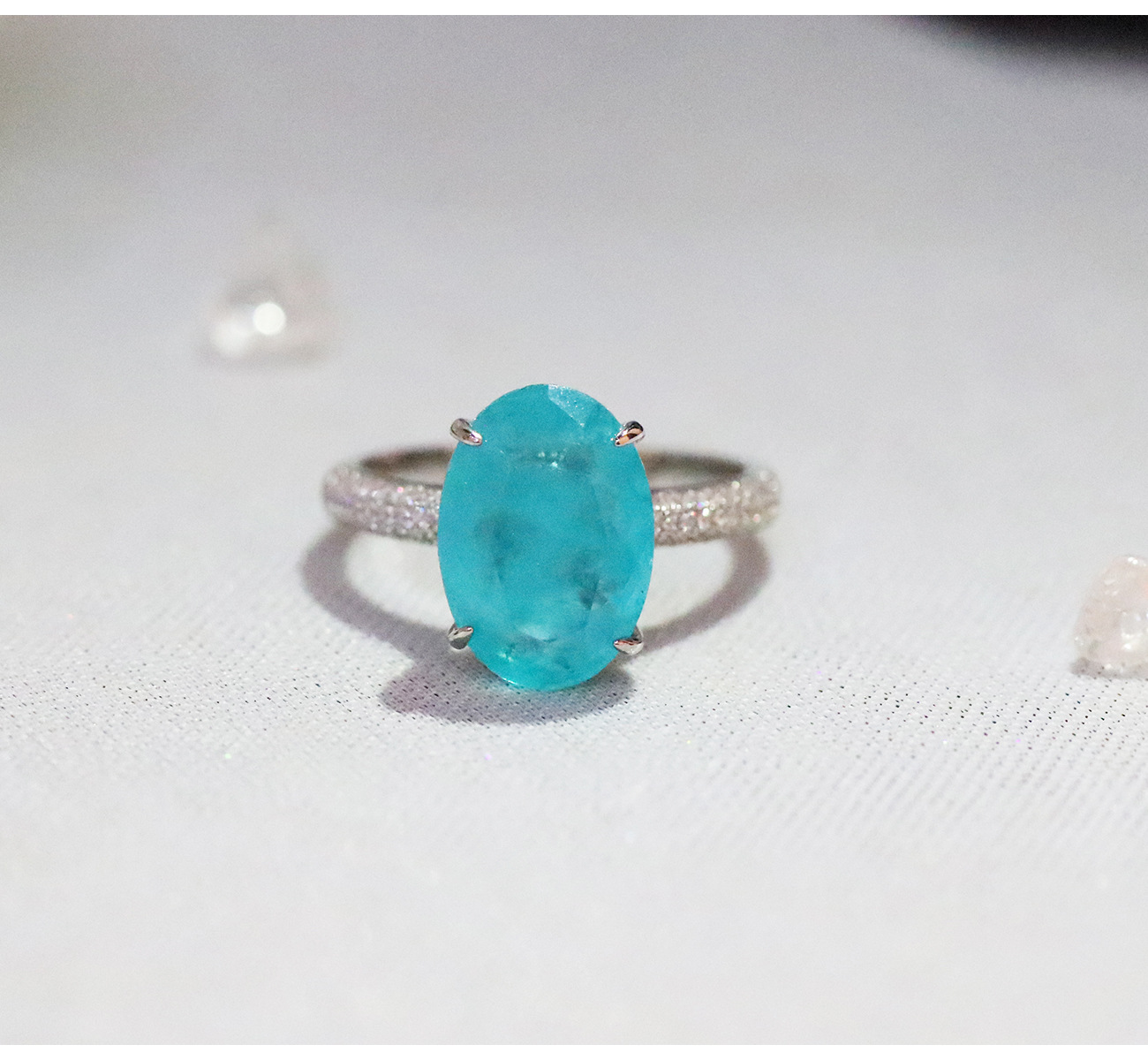 2024 Choucong Brand Elegant Wedding Rings Luxury Jewelry 925 Sterling Silver Large Dove Egg Paraiba Diamond Party Eternity High Quality Women Engageme