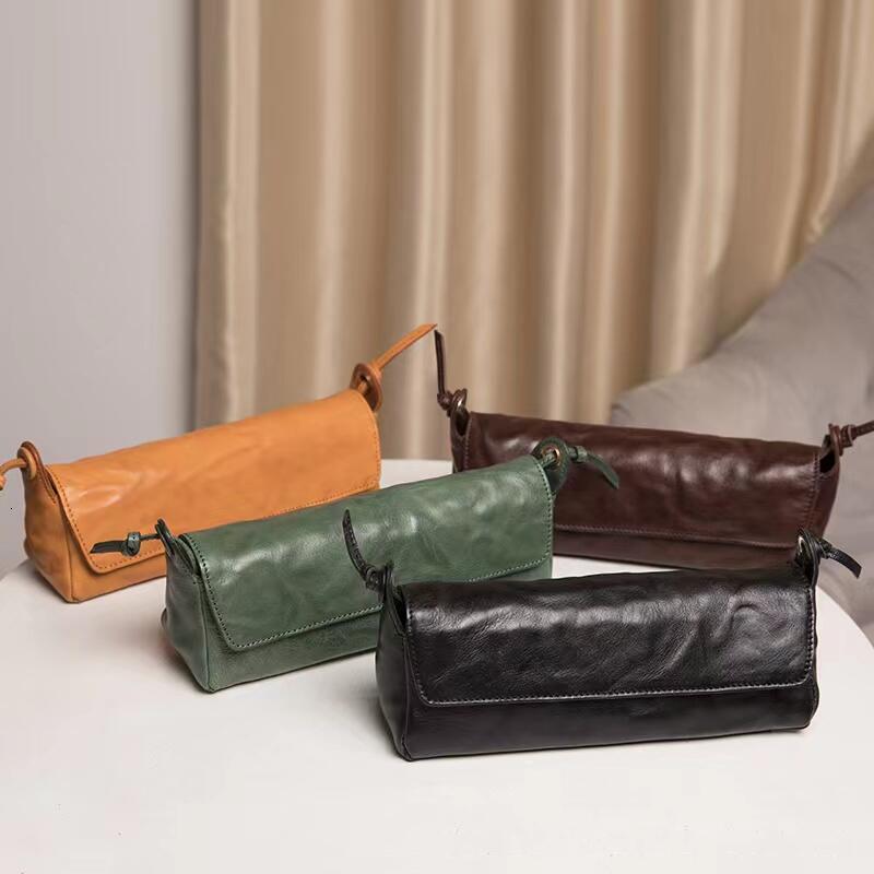 Vegetable Tanned First Layer Cowhide Women's Long Magnetic Buckle European And American Retro Messenger Bag Genuine Leather Hasp Style BagVoyage