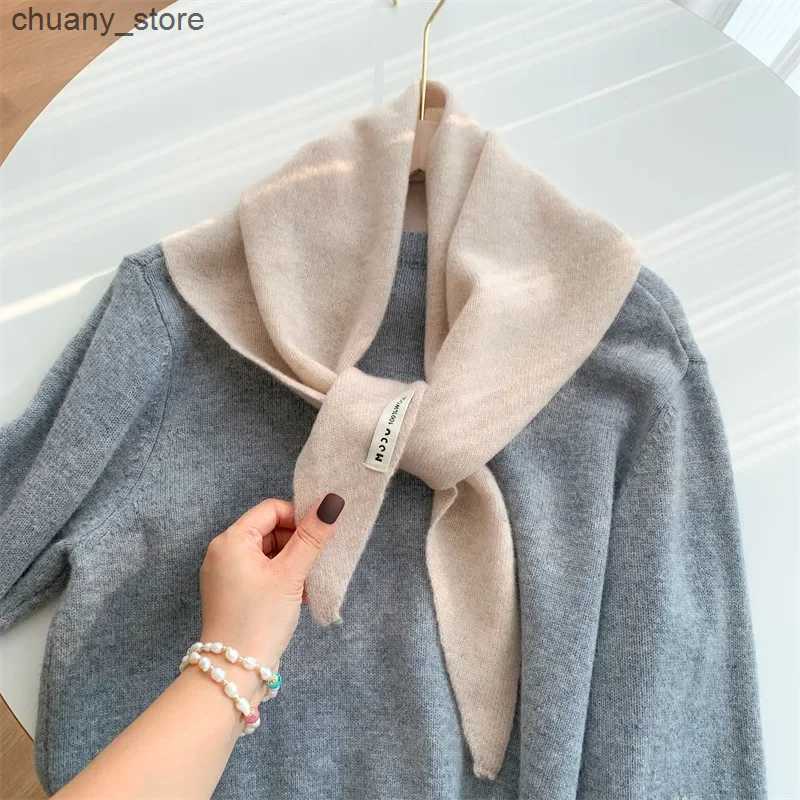 Scarves British Korean Triangle Scarf Niche Wool Triangular Scarf Women Headscarf Knitted Scarf Multi-functional Warm Knitted Scarf L240910