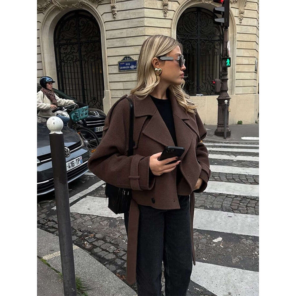 Vintage Brown Double Breasted Short Woolen Jacket Women Elegant Lapel Long Sleeves Pocket Cropped Coat Autumn Chic Lady Outwears