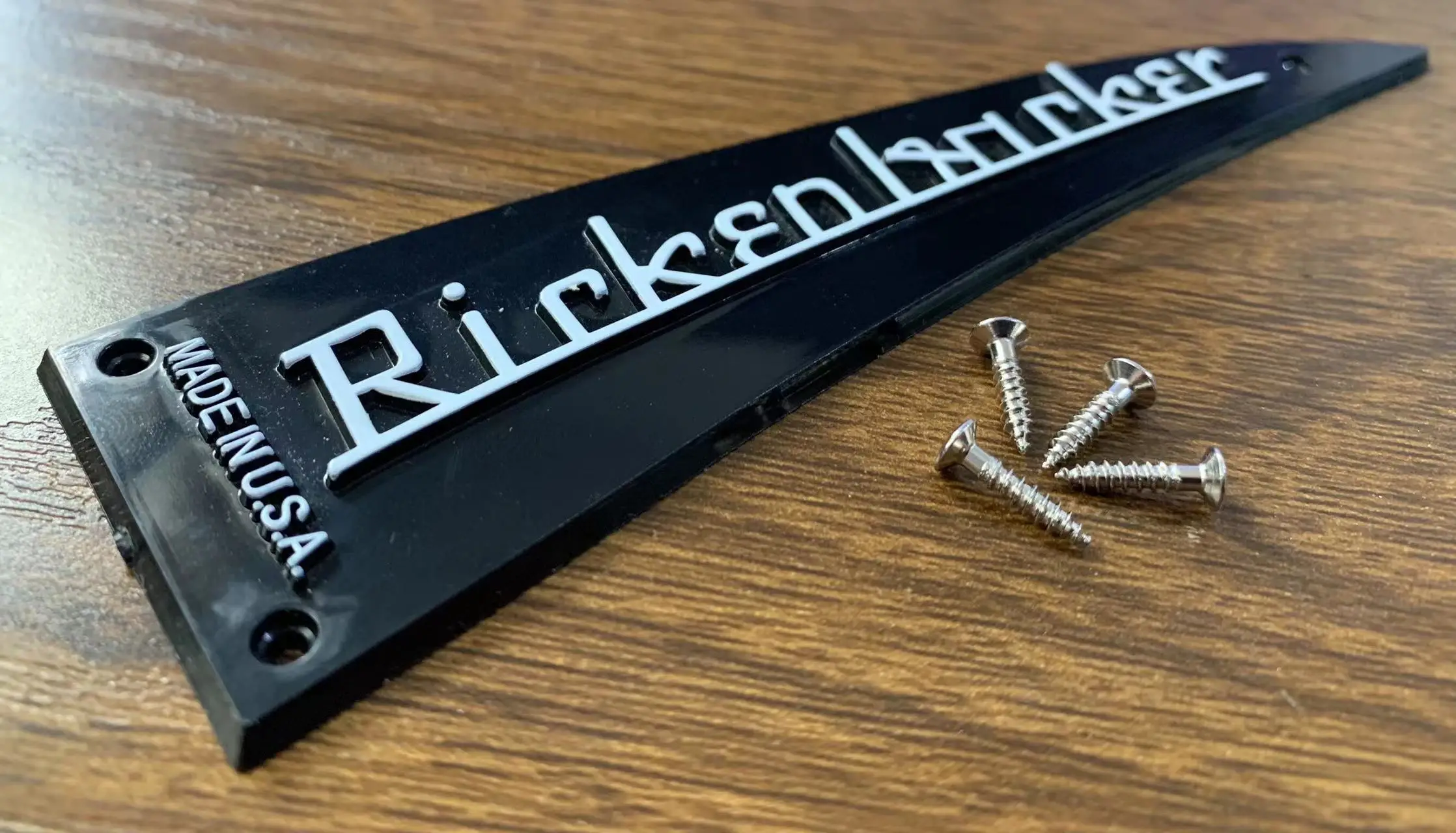 Professional Trussrod Cover for Ricken Electric Bass & Guitar with Screws Guitarra Accessories in Stock Discount