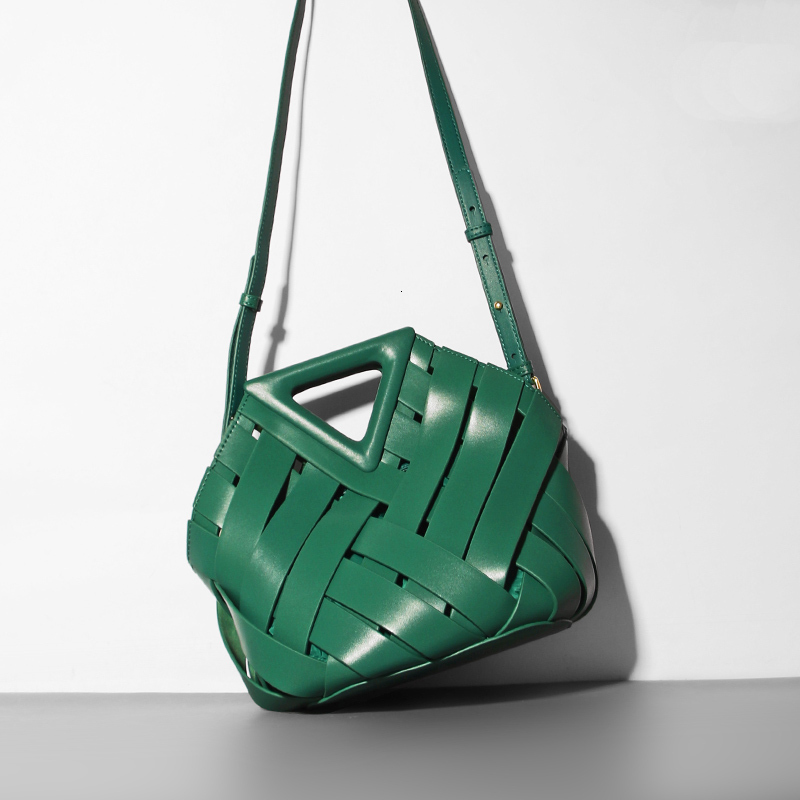 New Trend Fashion Handbags And Purses For Women Designer Triangle Hobos Hollow Out Vegetable Basket Leather Shoulder Bags Patent Leather Hasp Style Ba