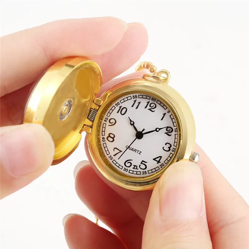 Case Little Boy Golden Design Small Size Quartz Pocket Watch for Men Women Sweater Necklace Chain Timepiece Reloj De Bolsillo smile