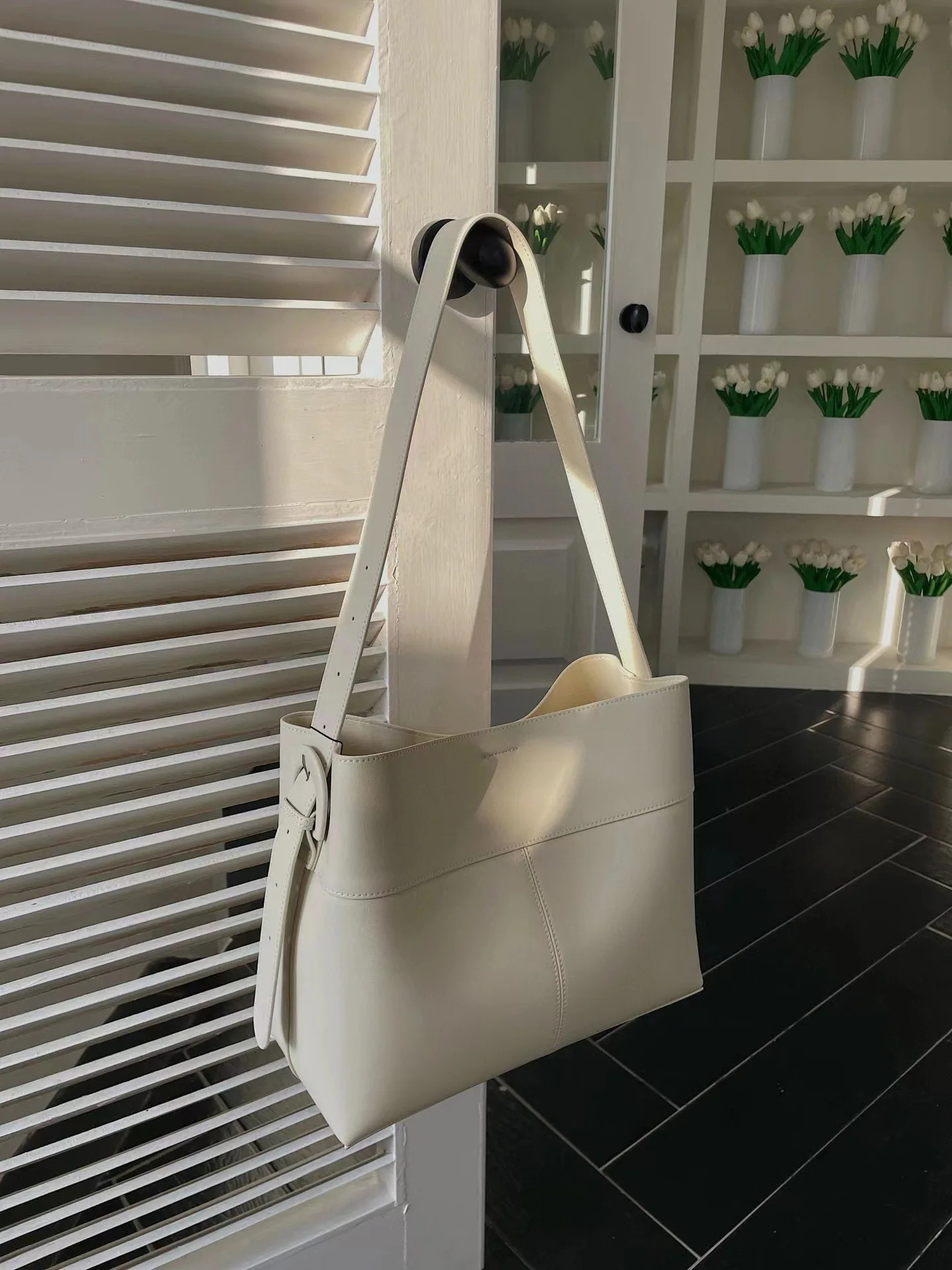 Large Capacity Tote Bag Shoulder Crossbady Bags Autumn Winrter Sqaure Bolsa Advanced Sense Bolsas Commuter Bolsos Mujer Genuine Leather BagVoyage