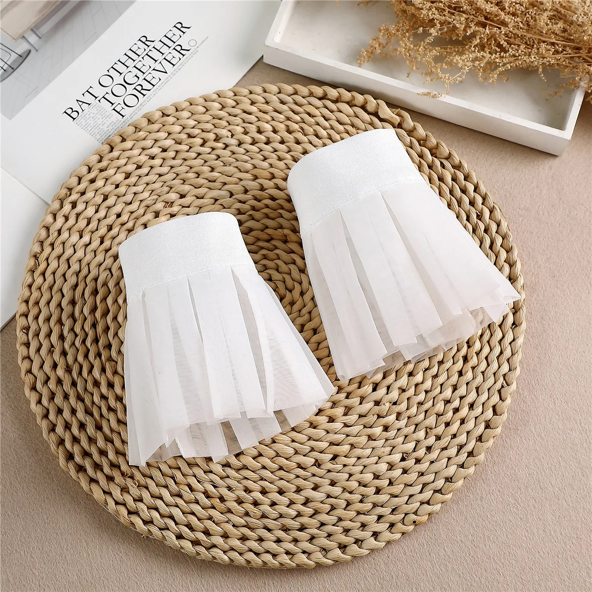 1 Detachable Blouse Pair Wrist Warmers Wrist Lace Cuff False Cuffs Lace Cuffs On Hands Gauze White Ruched False Sleeve Cuffs DIY smile