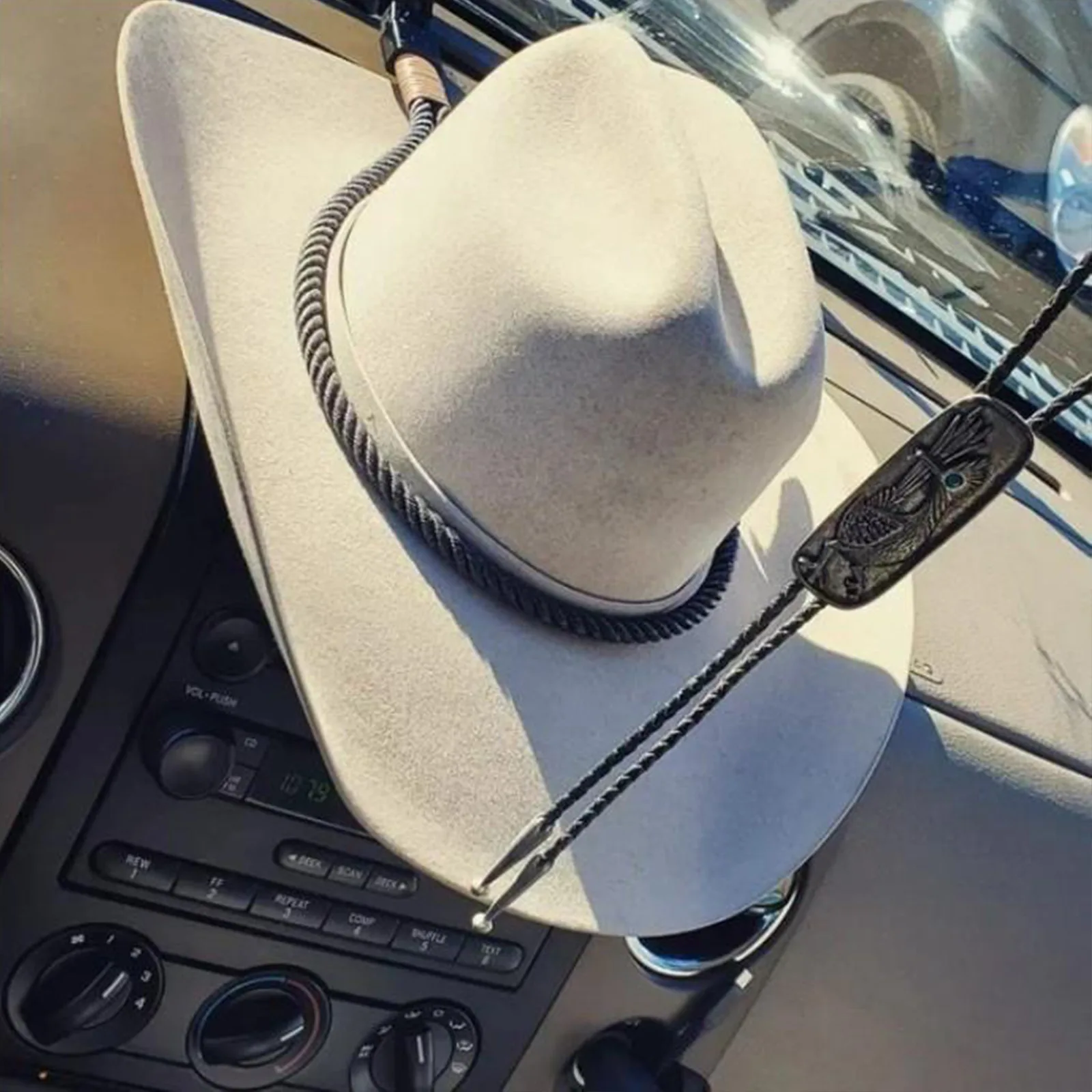 Holder Cowboy Hat Hat Mounts Universal Hat Hanger For Truck/Suv/Vehicle Cowboy Rope Organizer ddmysmile Handmade Hat Rack DROPSHIPPING Smile