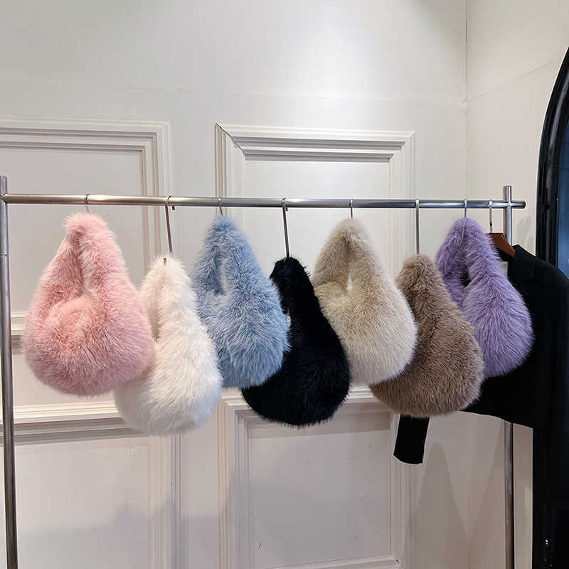 Cute Furry Fur Bag for Autumn and Winter Women s New Stylish Handheld Large Capacity Plush Bucket Bag Trendy 241109