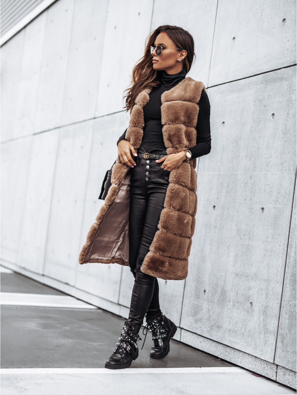 Designer fashion versatile women's autumn and winter round neck fur long vest jacket