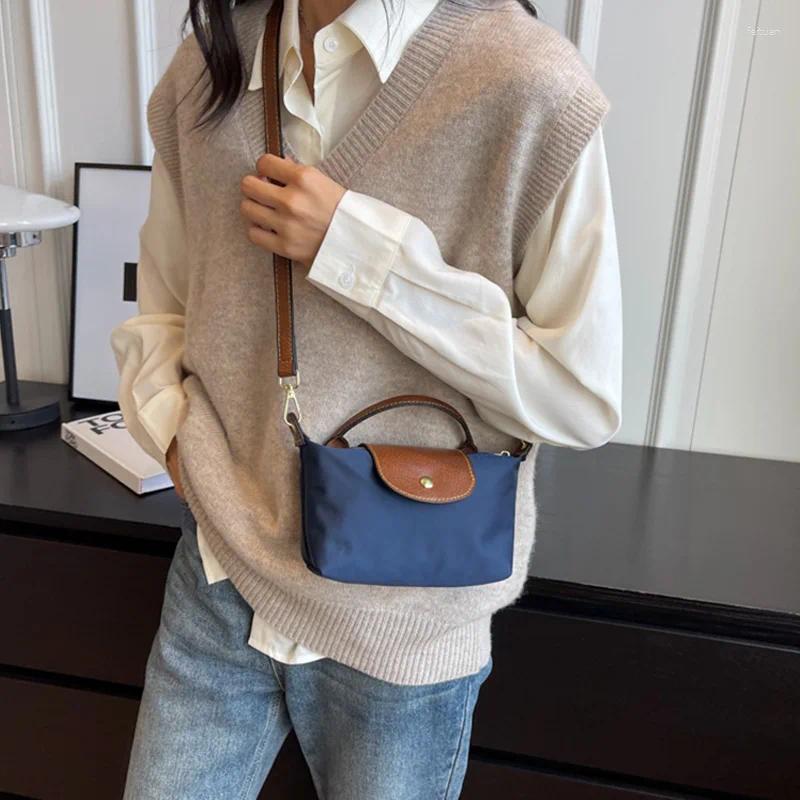 Hobo Women Bag 2024 Nylon Mini Crossbody Purse Designer Handbag Simple Dumpg Pack Fashion Lady Shoulder