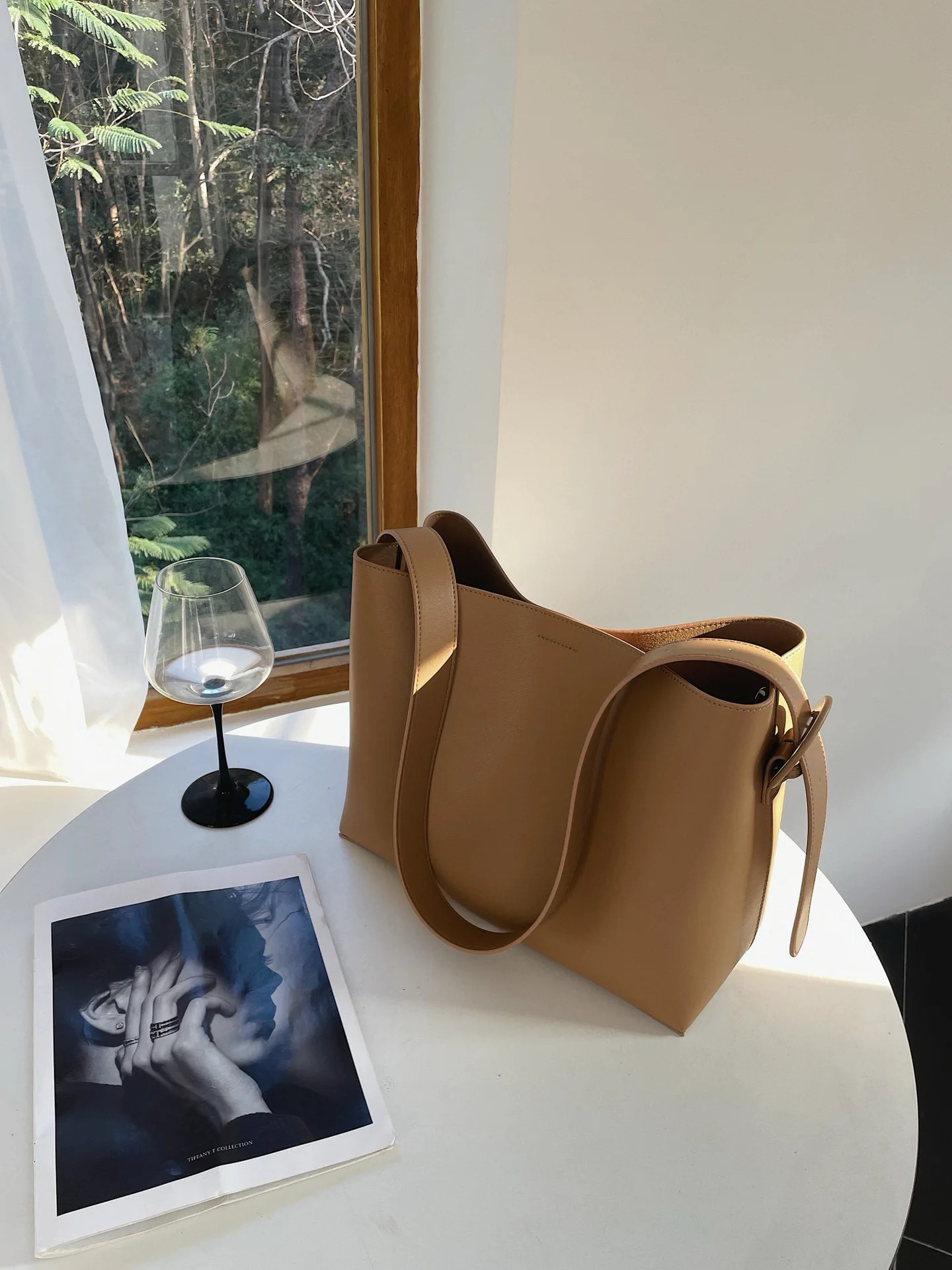 Large Capacity Tote Bag Shoulder Crossbady Bags Autumn Winrter Sqaure Bolsa Advanced Sense Bolsas Commuter Bolsos Mujer Genuine Leather BagVoyage