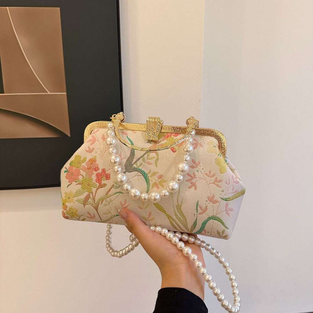 New Chinese style embroidered handbag for women in summer 2024, pearl handbag, shoulder bag, crossbody bag