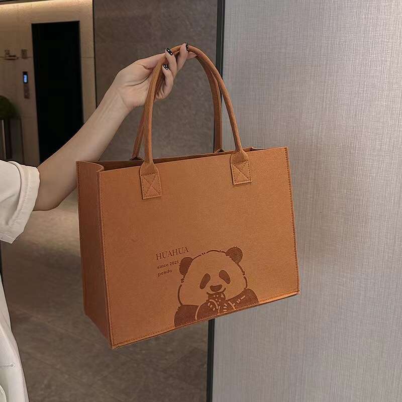 Dithering Maillard Versatile Cute Bear Felt Large Capacity Mummy Commuter Tote Bag