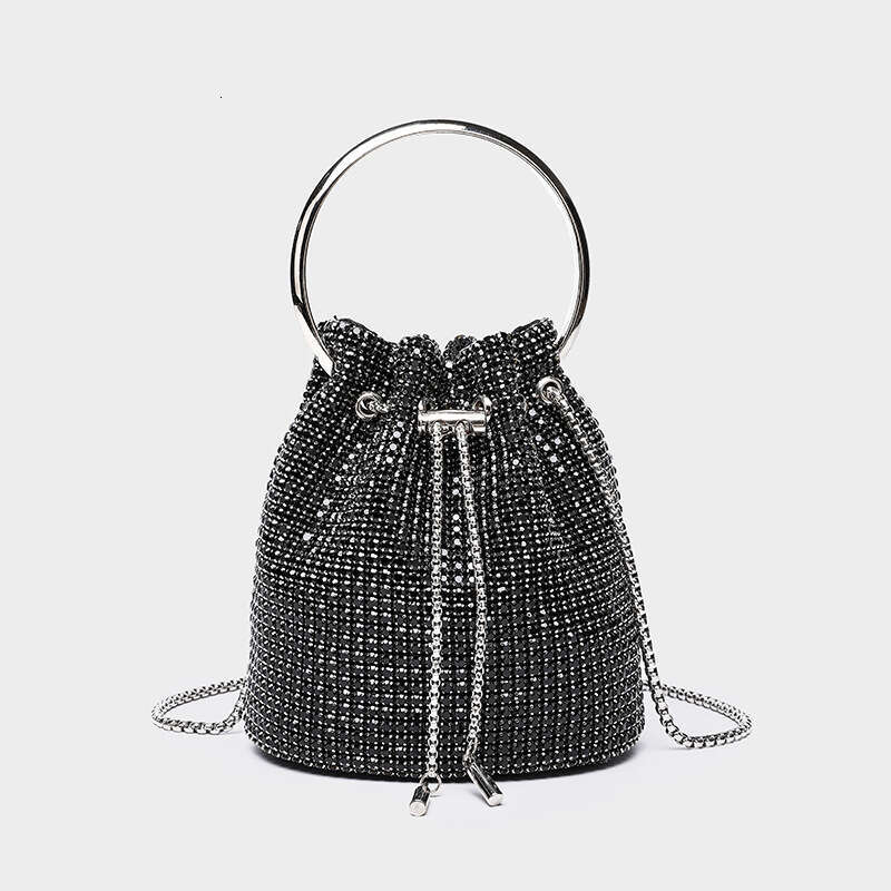 2024 New Water Bucket Women's Shoulder Diagonal Straddle Handbag Tassel Shrink Chain Bag