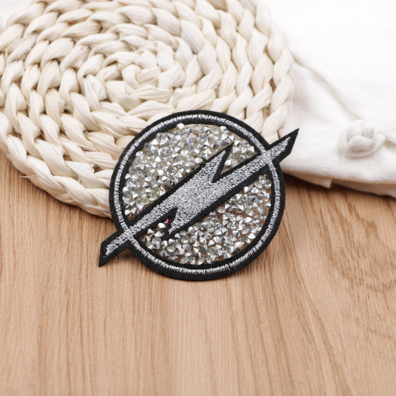 Diamond Embroidery Sequined Patch Diamond Crown Perfume Bottle Badge Badges Rhinestones Appliques Women's for Dress