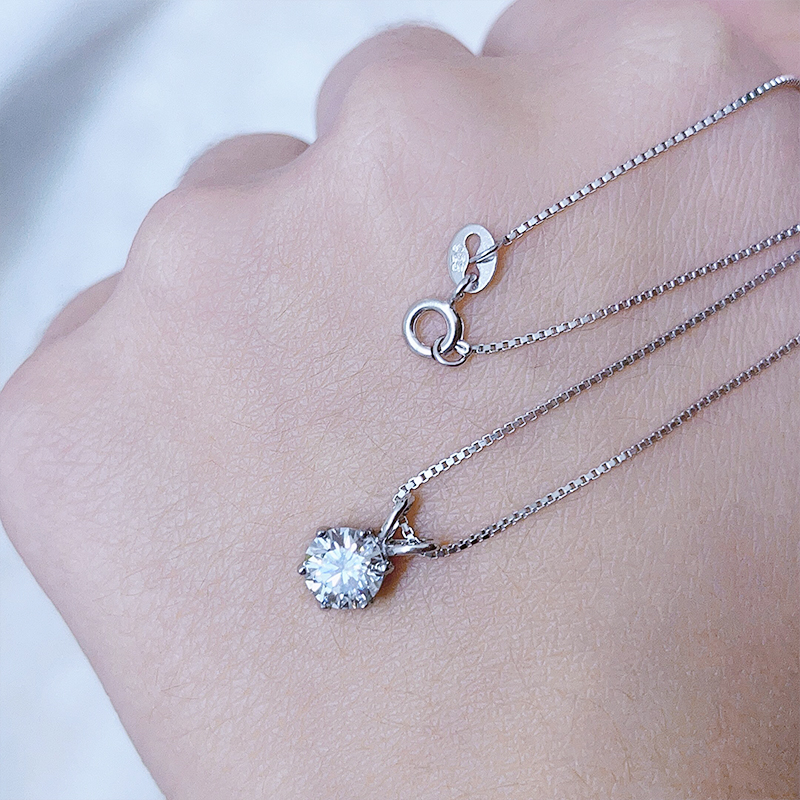 JoyceJelly Real 1ct Moissanite Pendant Necklaces Trendy Sterling Sier Clavicle Chain Female Sparkling Wedding Jewelry Gift ce431