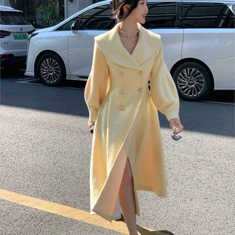 Fashionable womens long coat winter style coat with lapel double chest lantern sleeves solid retro chic wool coat 241108