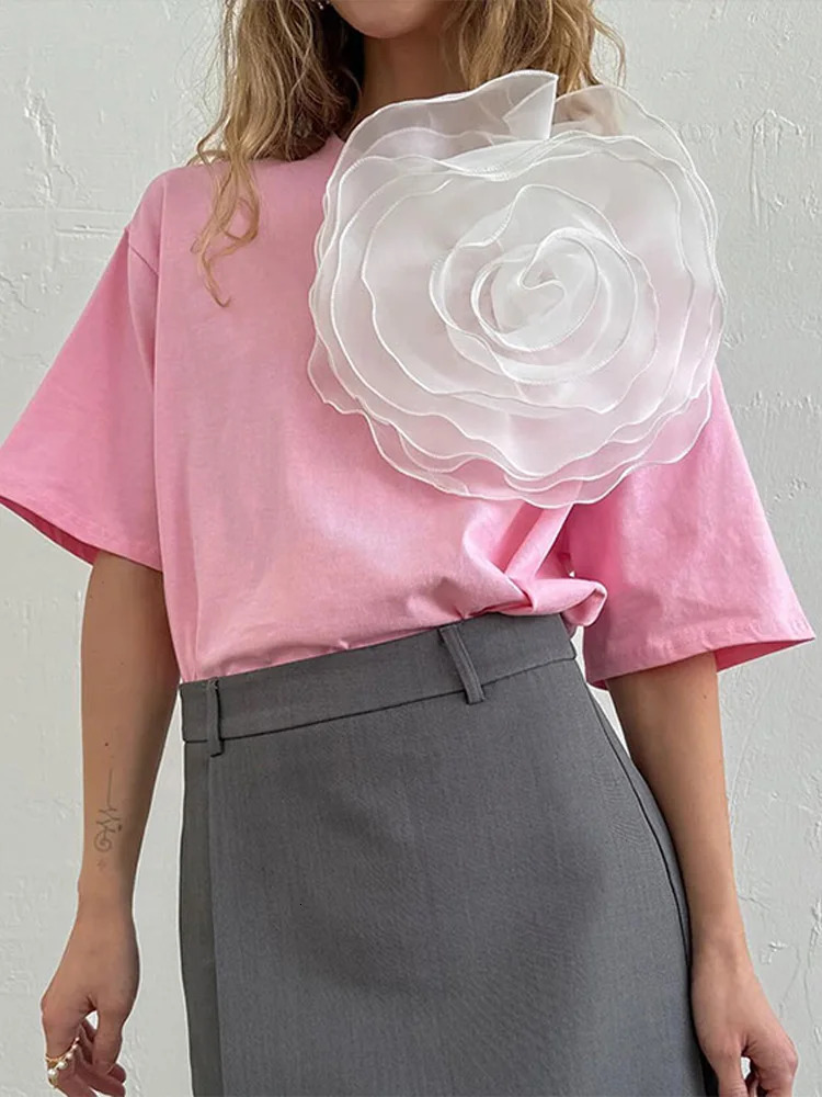 Spring Elegant 3d Pleated Flower T Shirt Women Fashion Solid Round Neck Short Sleeve Tops Summer Casual Office Streetwear 240409