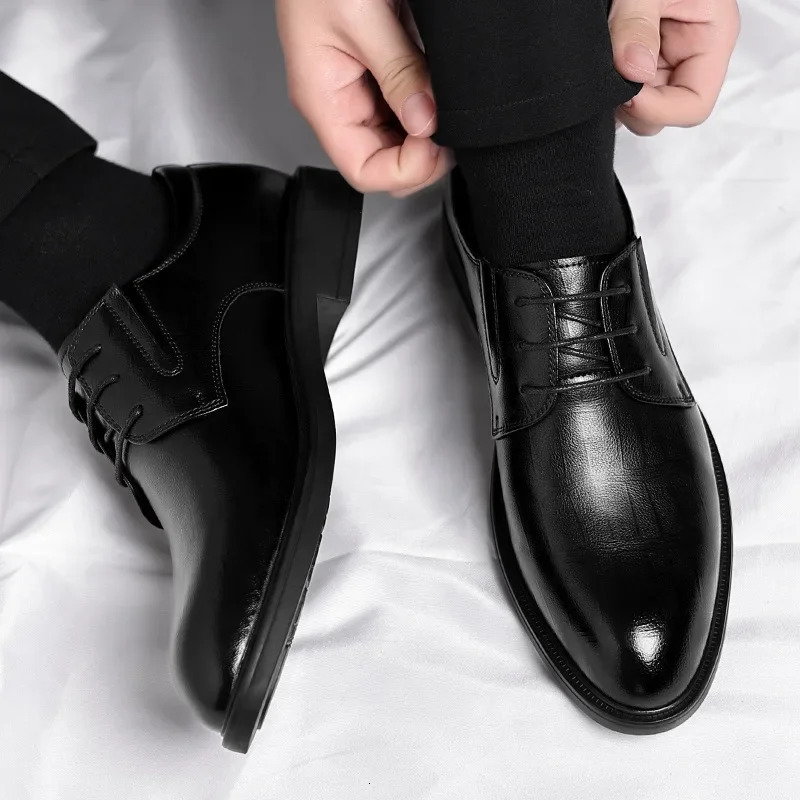 3 6 8cm Heel Mens Dress Shoes er Cow Leather Increase Casual Spring Autumn Black Platform Wedding Shoes Male 241108