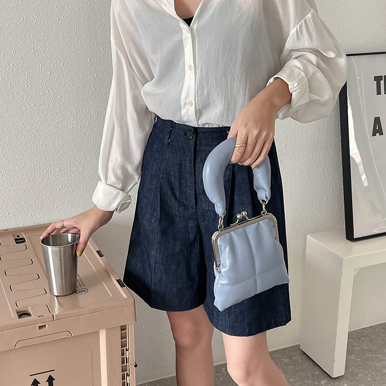 2025 New Multifunctional Women s Handbag Niche Designer Fashionable Mini Crossbody Bag High end Clip Chain Shoulder Bag Casual Wallet Lipstick Storage