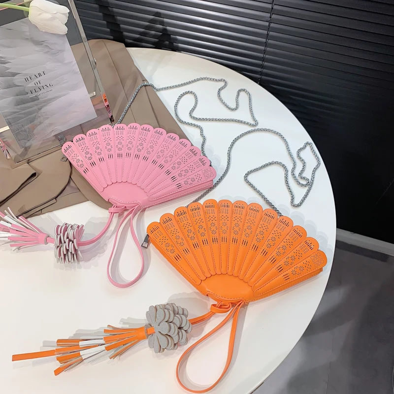 Retro Chinese Style Fan Shape Women's Crossbody Bag Design Tassel Clutch Elegant Lady Evening Party Phone Bags 2022 Female