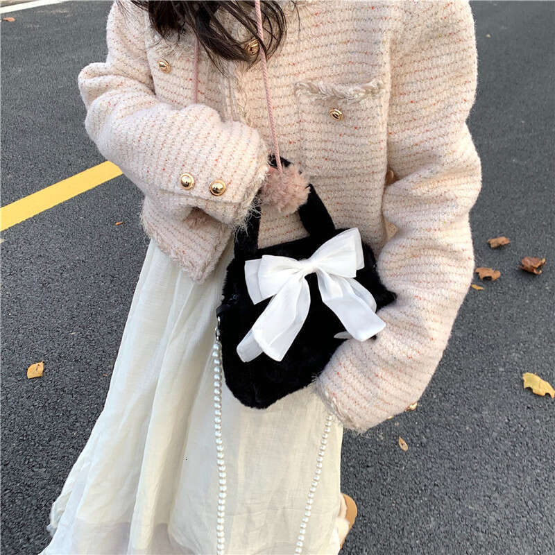 Cute Bow 2024 New Sweet Girl Commuter Plush Pearl Handheld One Shoulder Crossbody Bag