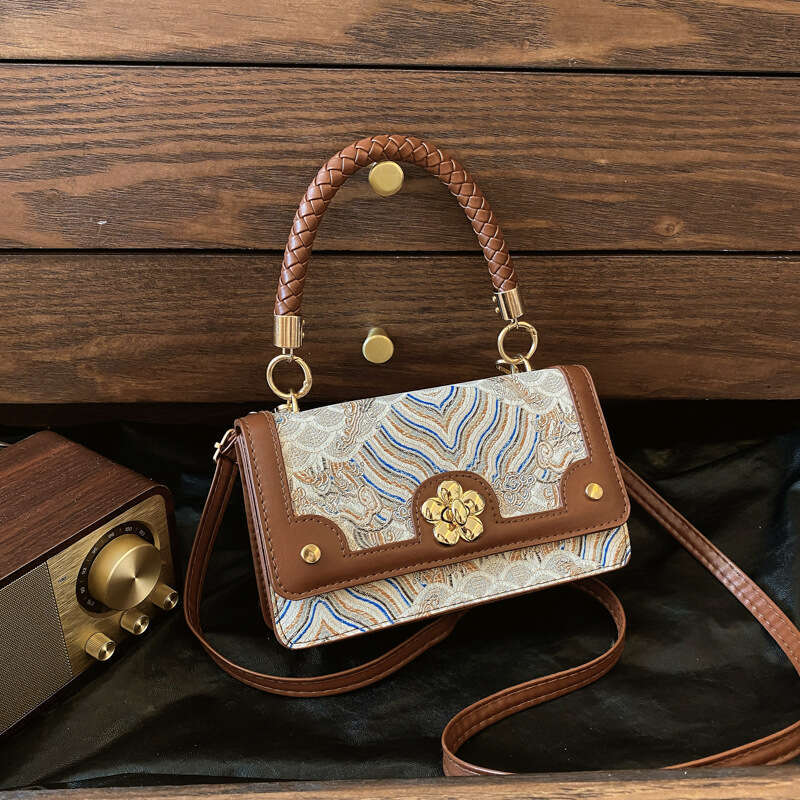 2024 Autumn New Embroidered Handheld Small Square for Women, Versatile Chinese Style Single Shoulder Crossbody Bag