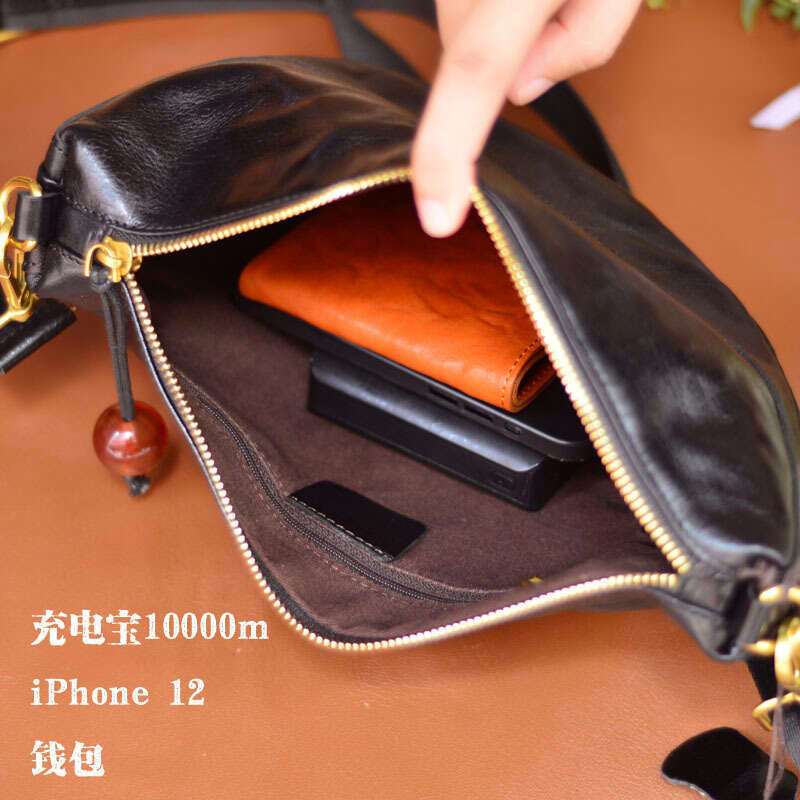 AETOO Handmade Original Leather Men's Crossbody Large Capacity Personality Casual Dumpg Bag Armpit Top Layer Cowhide Men'