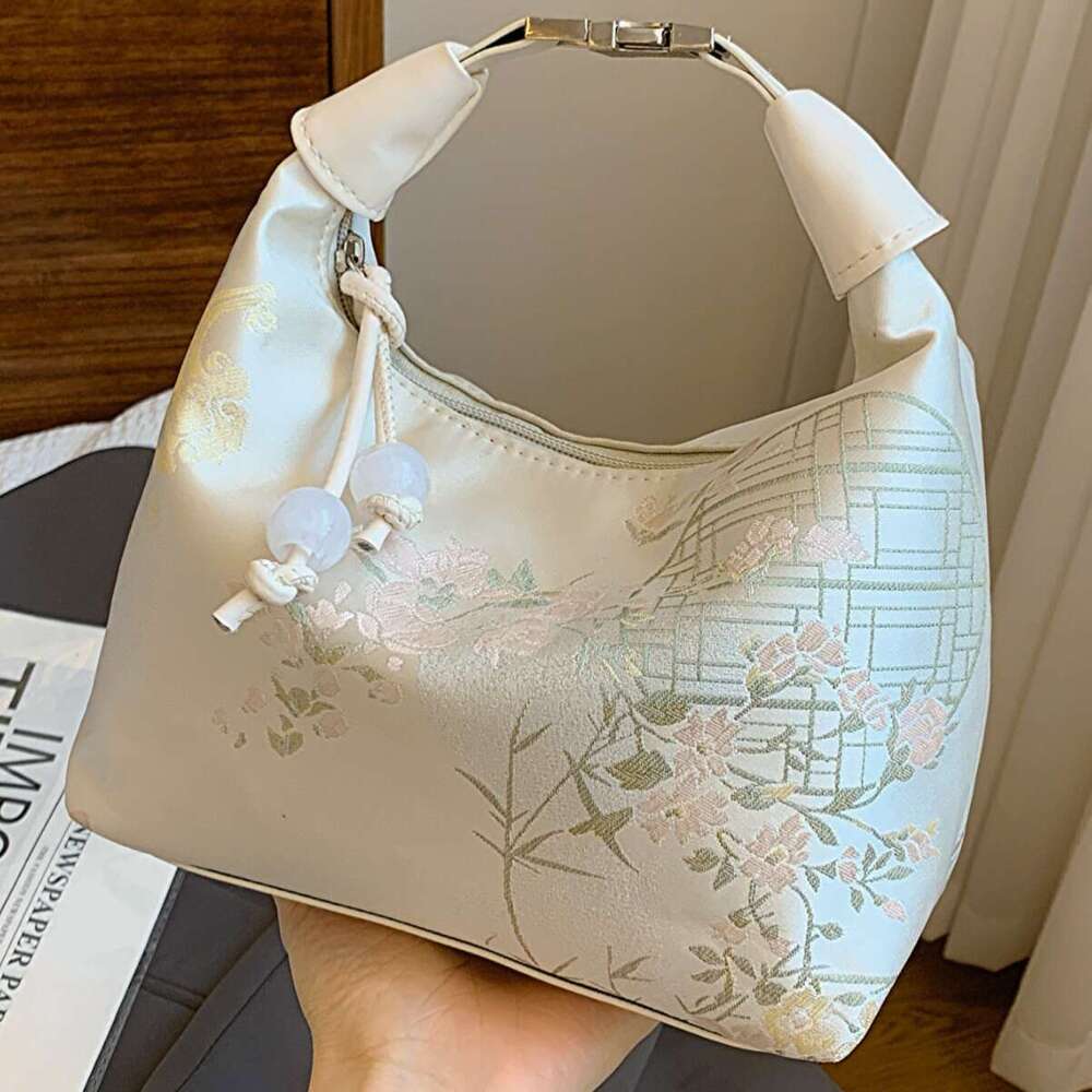 Small group embroidery for women 2024 new summer single shoulder crossbody bag, Chinese style handbag, dumpling bag