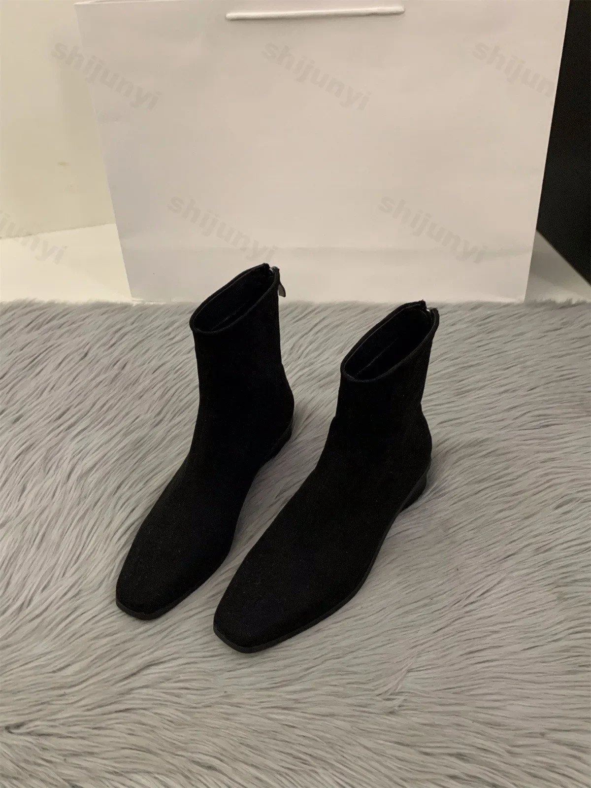 Fashion Women Ankle Boots Winter Suede Leather High Heels Spring Autumn Suede Pointed Shoes Block Mid Heels Booties 241108