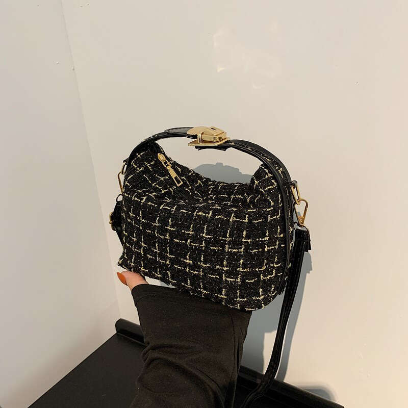 2024 Autumn Small Fragrant New Moon Women's Fashionable Versatile Single Shoulder Crossover Mobile Phone Bag Cotton and Hemp