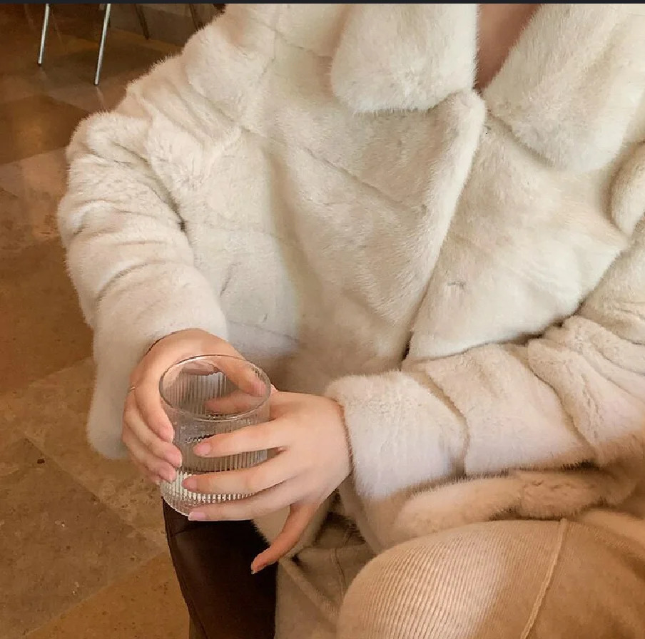 100% genuine mint fur coat for winter warmth and fashion in 241108