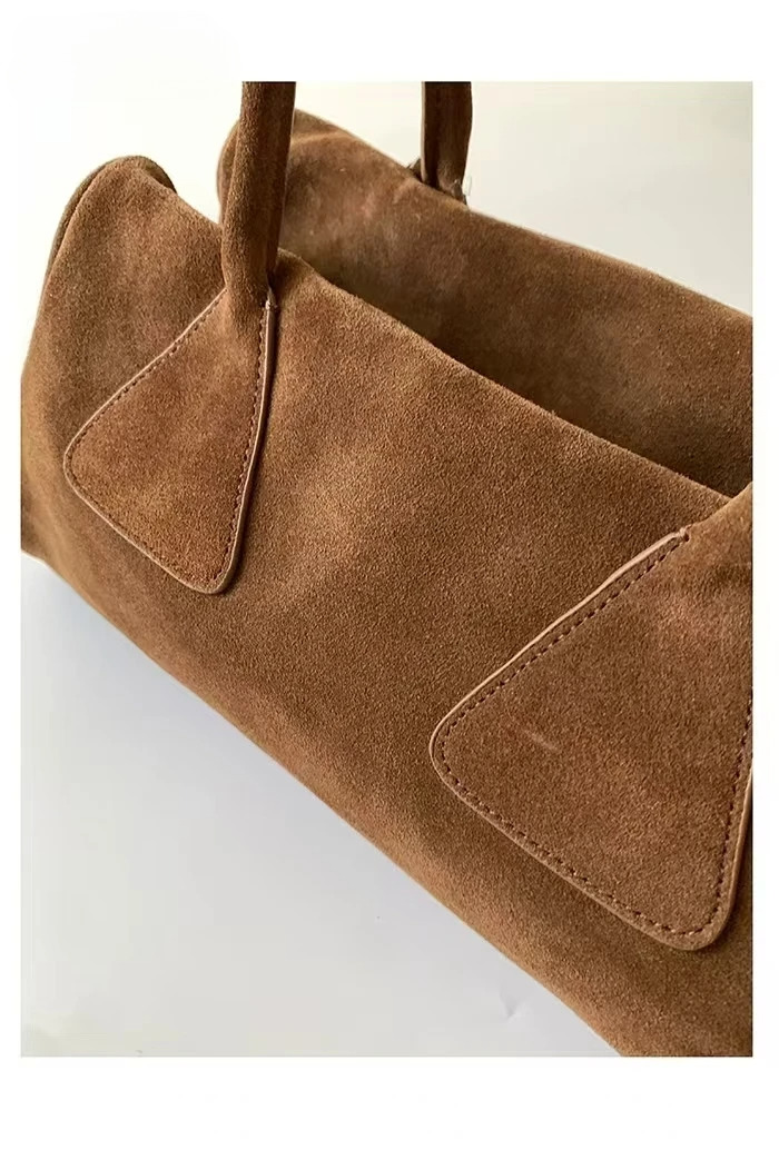 New Ins Chic Niche Stylish Pillow Bowg Tote Large Real Suede Cow Leather Women Shoulder Bag Long Handle Winter Handbag Suede Zipper Style BagVoyage