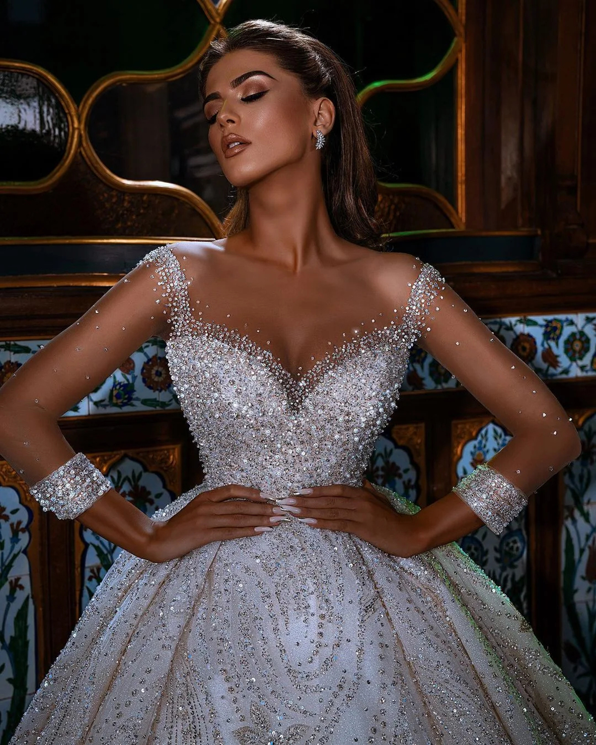 Gorgeous Ball Gown Wedding Dress Sheer Neck Long Sleeves Bridal Gown Appliques Sequins Sweep Train Dresses Custom Made vestidos de novia