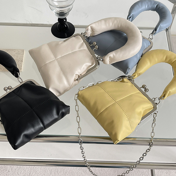 2025 New Multifunctional Women s Handbag Niche Designer Fashionable Mini Crossbody Bag High end Clip Chain Shoulder Bag Casual Wallet Lipstick Storage