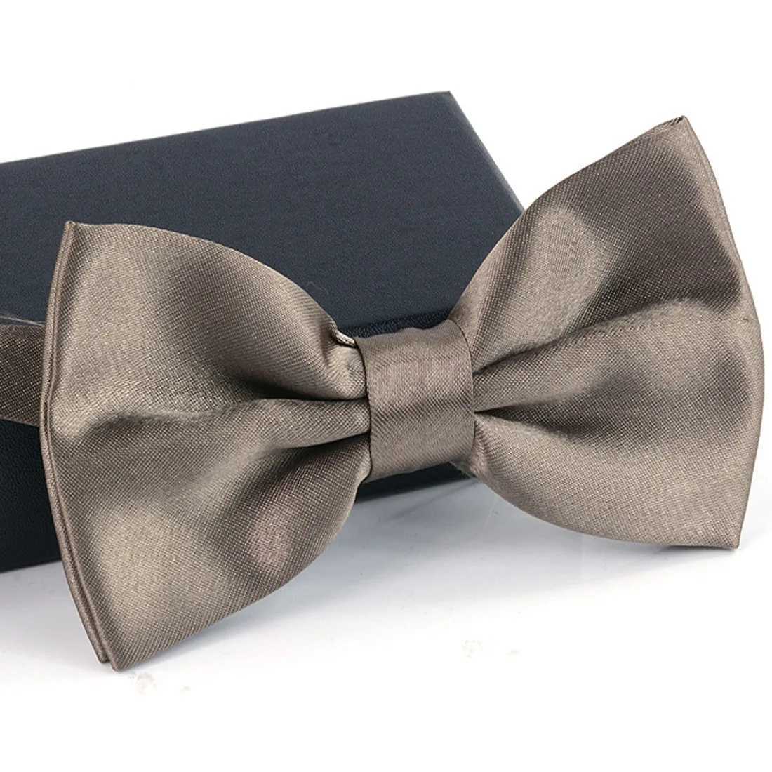 Classic Kids Bowtie Boys Girls Children Fashion Women Men Wedding Bow Tie 33 Solid Color Red Black White Pets CravatX241109