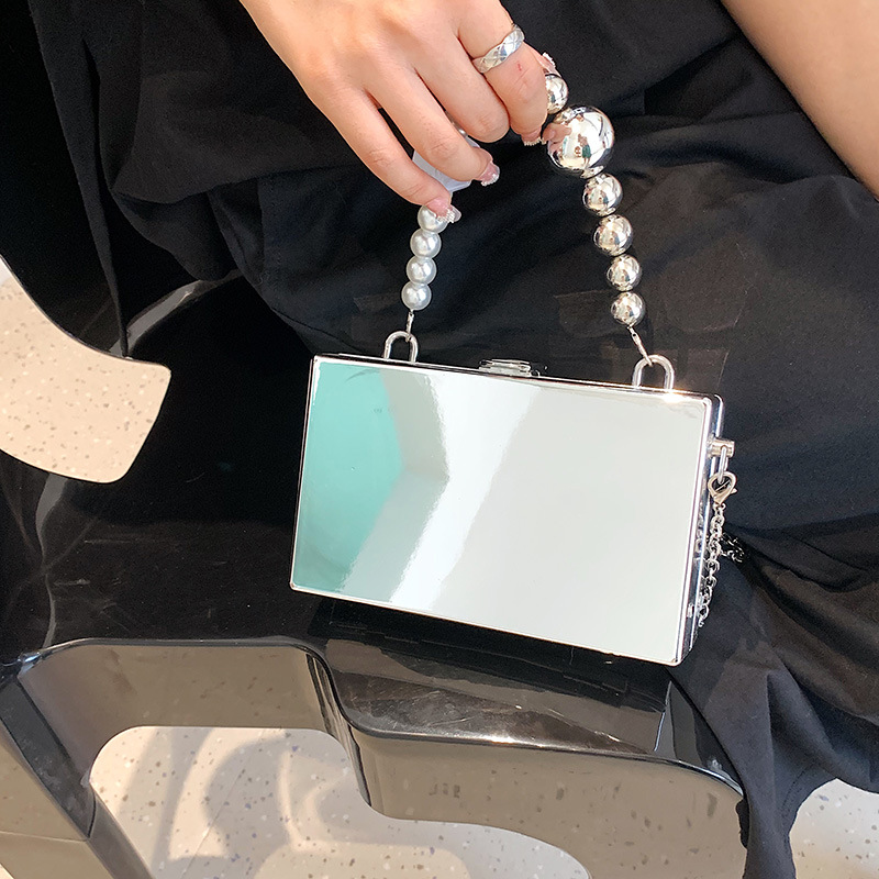 New Free Delivery Metal Handle Box Design Women Party Clutch 2022 New Shoulder Chain Purse Handbags Female Sier Tote Crossbody Bag Designer Bag Luxury