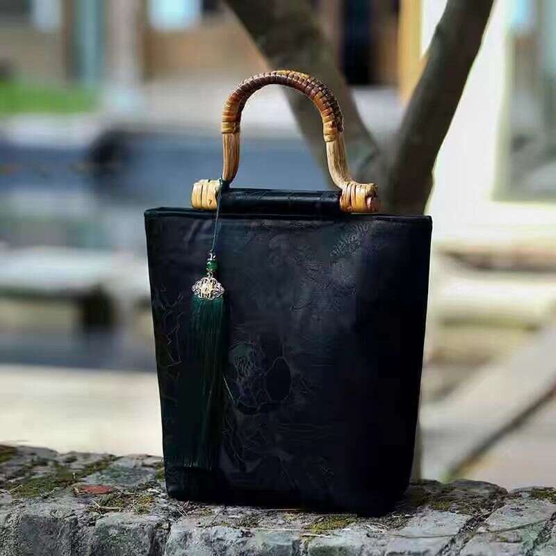 2024 New Chinese Style Large Capacity Bamboo Handle Fragrant Cloud Yarn Wind Hanfu Qipao Handheld Bag