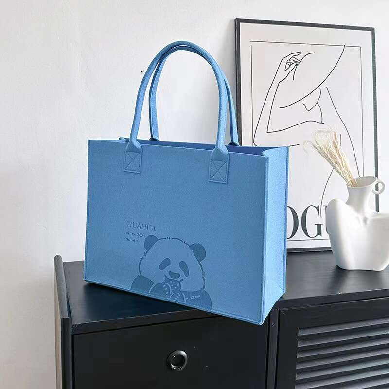 Dithering Maillard Versatile Cute Bear Felt Large Capacity Mummy Commuter Tote Bag