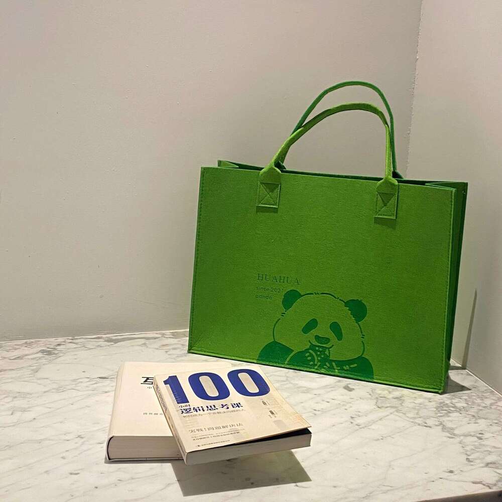 Dithering Maillard Versatile Cute Bear Felt Large Capacity Mummy Commuter Tote Bag