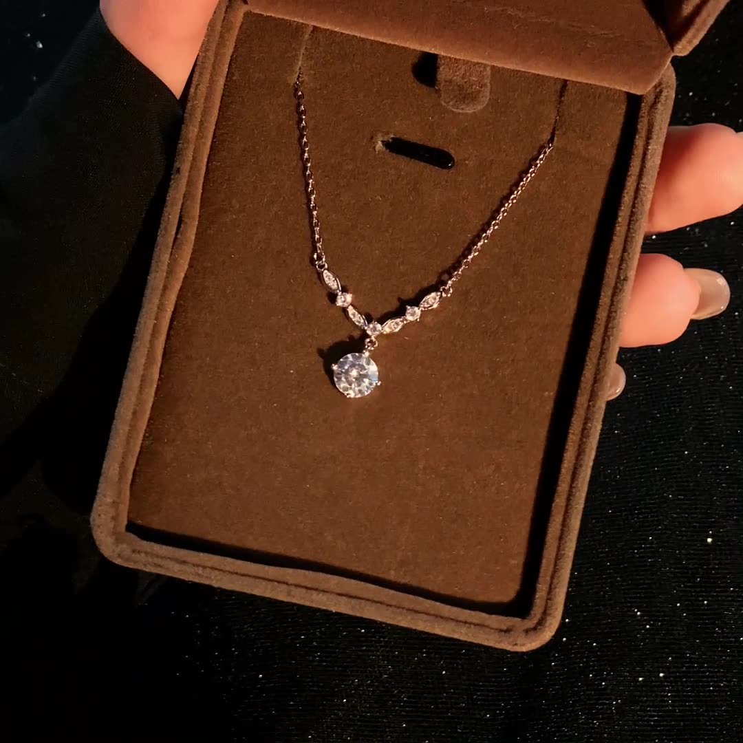 2024 Choucong Elegant Lover Pendant Luxury Jewelry Genuine 100% S925 Sterling Silver Round Cut Moissanite Diamond Stunning Party Women Wedding Clavicl