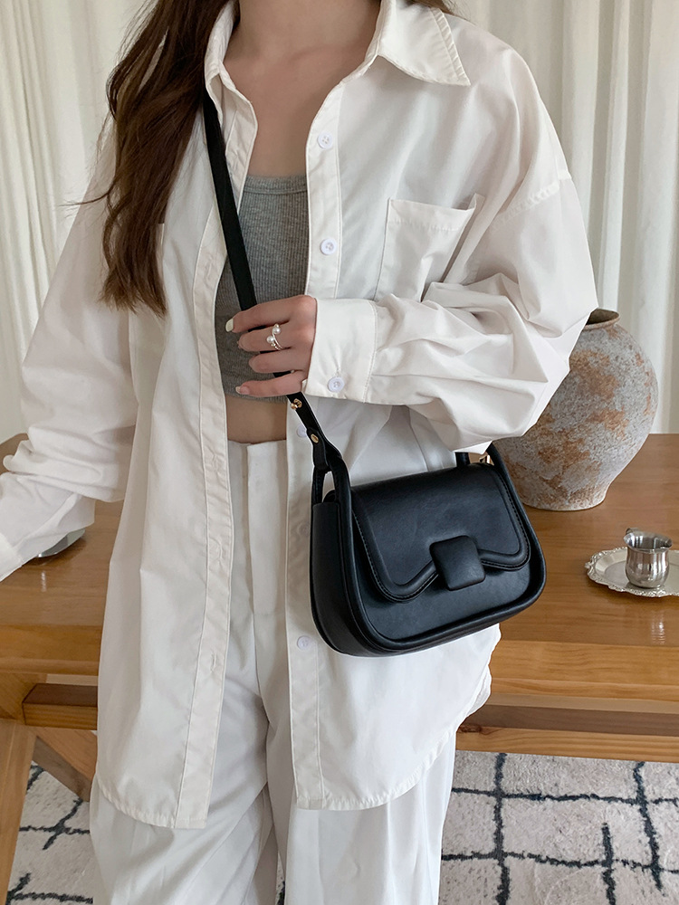 2025 Designer new 2024 3 Bag summer women's versatile crossbody shoulder high-end sense bag design free shipping