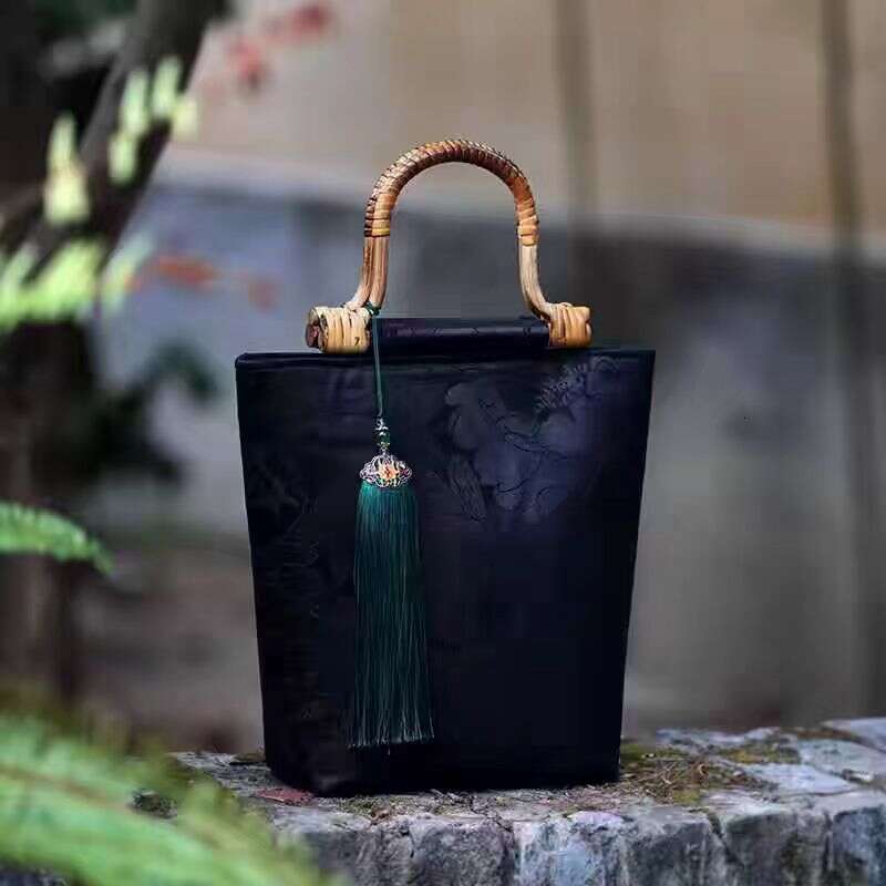 2024 New Chinese Style Large Capacity Bamboo Handle Fragrant Cloud Yarn Wind Hanfu Qipao Handheld Bag