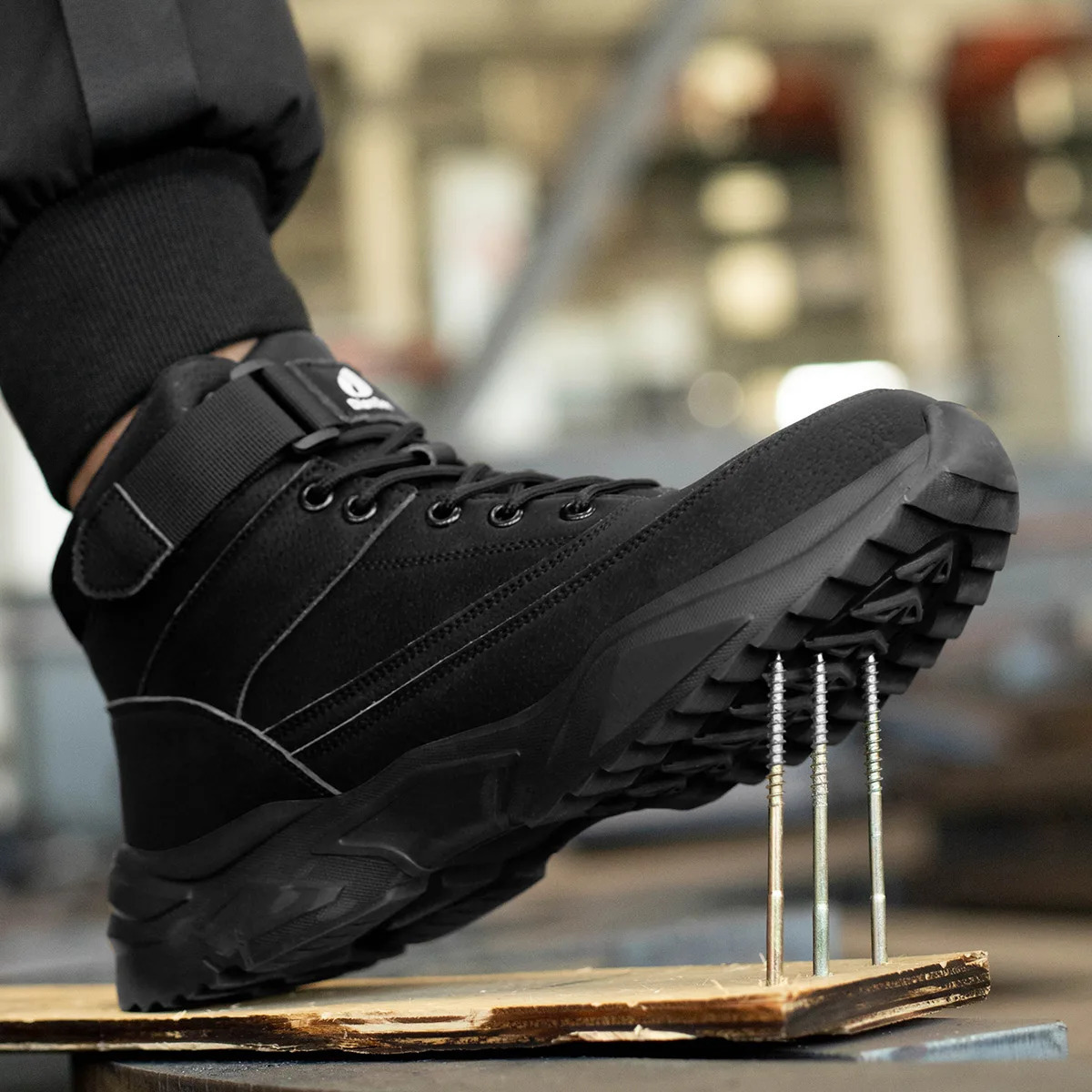 Safety Shoes Men Boots High Top Work Sneakers Steel Toe Cap Anti-smash Puncture-Proof work Boots Indestructible Shoes 241108